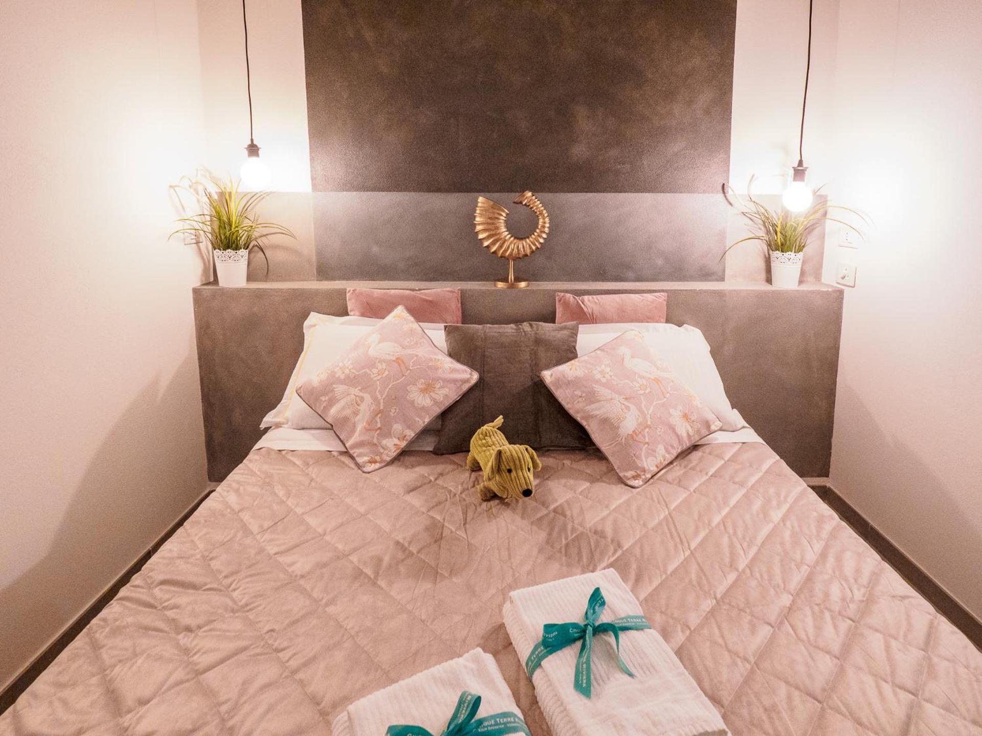 Camaella Luxury Studio 韦尔纳扎 外观 照片